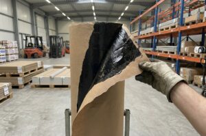 Como escolher o papel kraft betumado ideal para sua obra ou embalagem